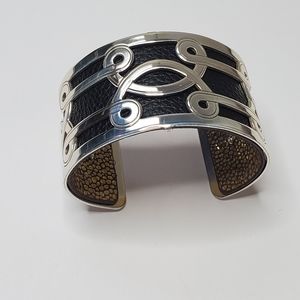 Brighton wrist cuff